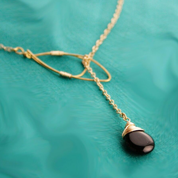 Lariat Necklace - Gold And Black Onyx
