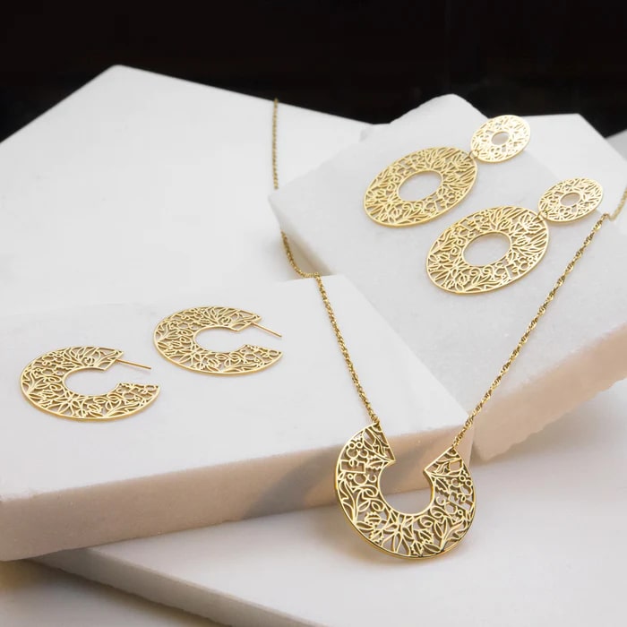 18K gold plated stainless steel necklace