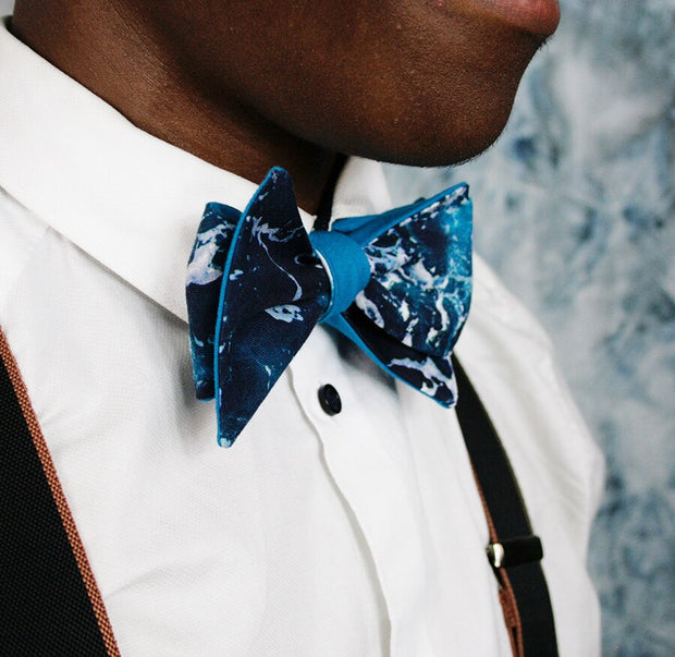 Ocean Foam Cotton Bow Tie - Made for Freedom
